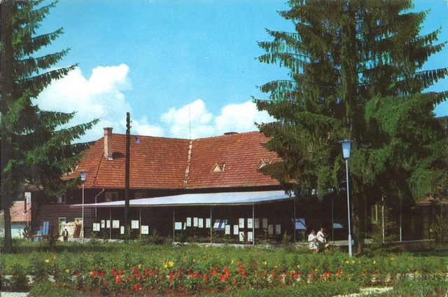 2071 - Complexul turistic Izvorul Mureșului